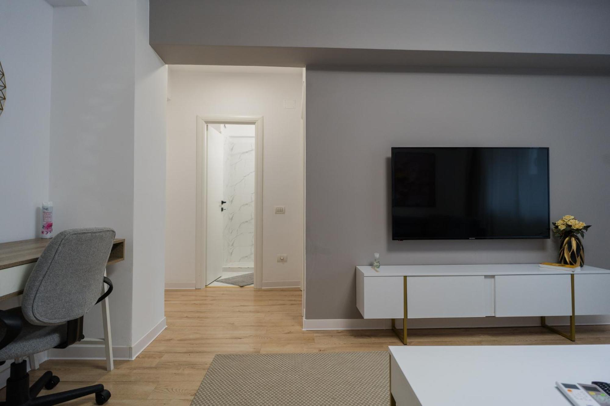 Elegant Gem Victoriei Avenue Apartment Bucharest Exterior photo